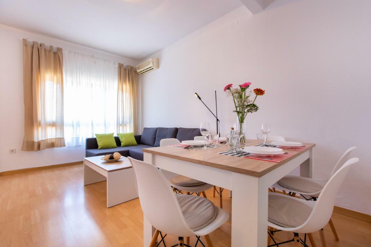 Stay Barcelona Borne Apartment Bagian luar foto