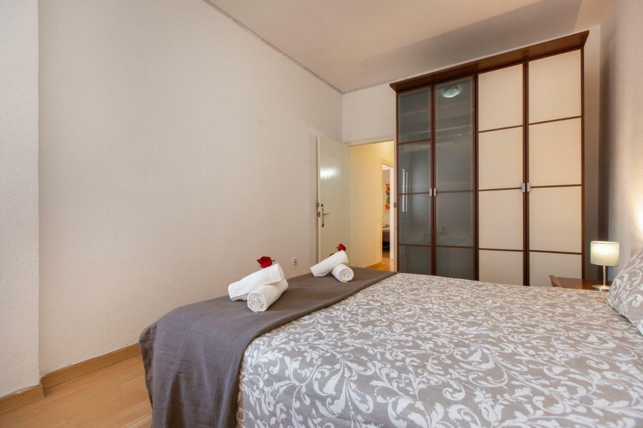 Stay Barcelona Borne Apartment Bagian luar foto