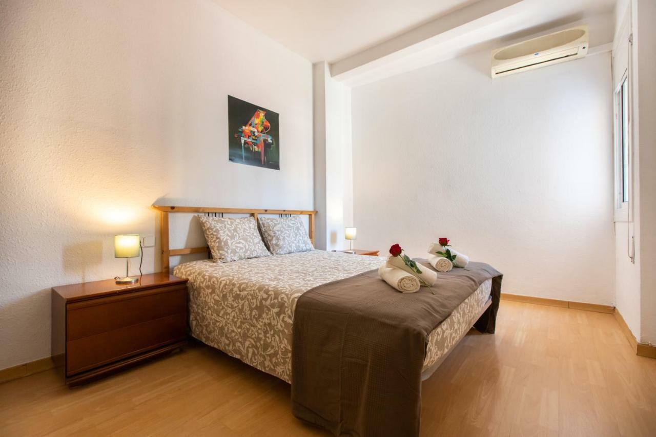 Stay Barcelona Borne Apartment Bagian luar foto