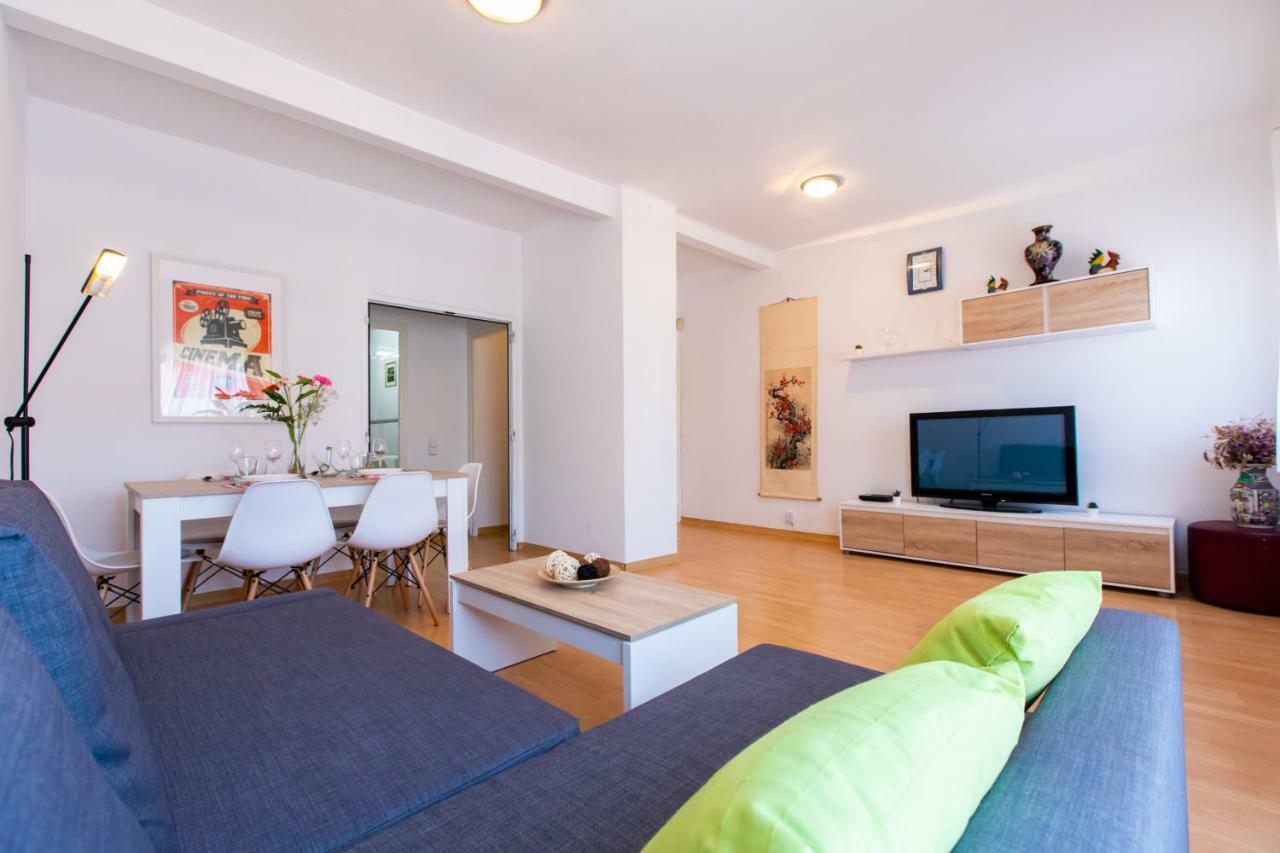 Stay Barcelona Borne Apartment Bagian luar foto